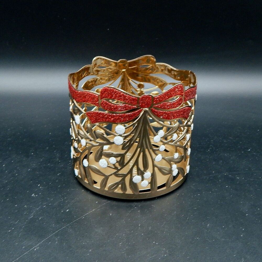 Bath Body Works Christmas Red Ribbon White Berries Candle Holder Sleeve 3 Wick